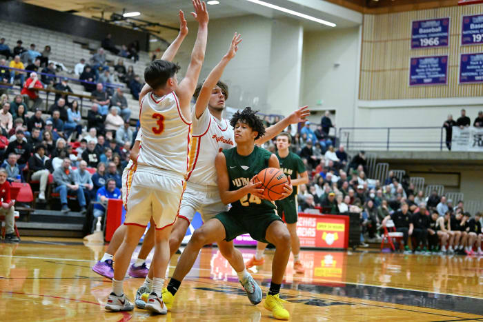 a Putnam North Eugene 5A Oregon boys basketball quarterfinal 2024 Leon Neuschwander 36